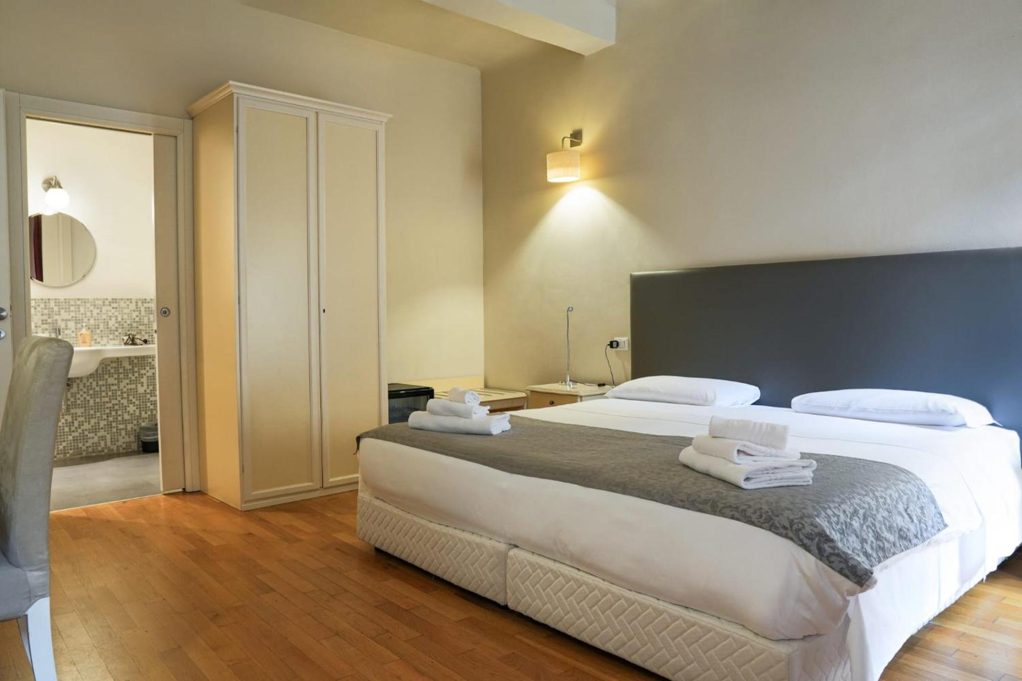 Honey Rooms فيرّارا المظهر الخارجي الصورة